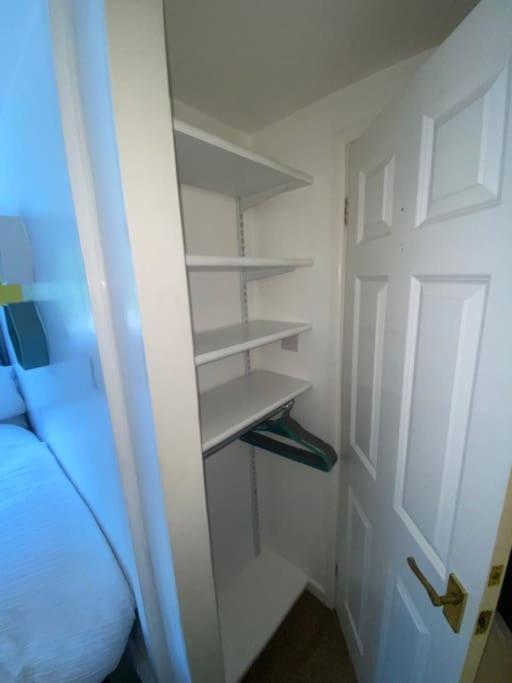 Light Airy Comfy Small Double With En-suite
